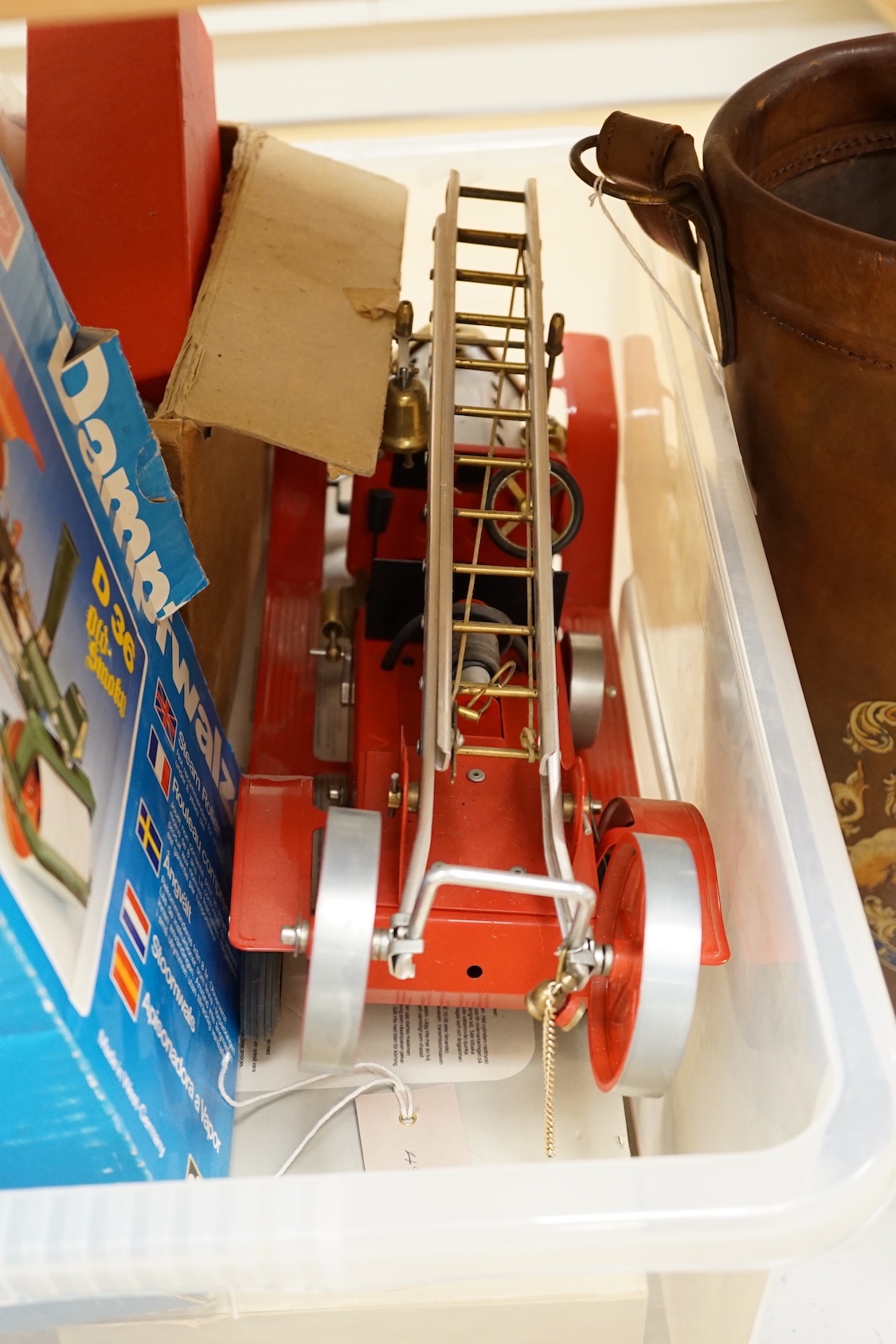 Spirit-fired live steam toys including fire escape, Mamod wagon and tractor